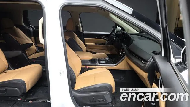 Kia Carnival Generation 4 — Фото автомобиля 11