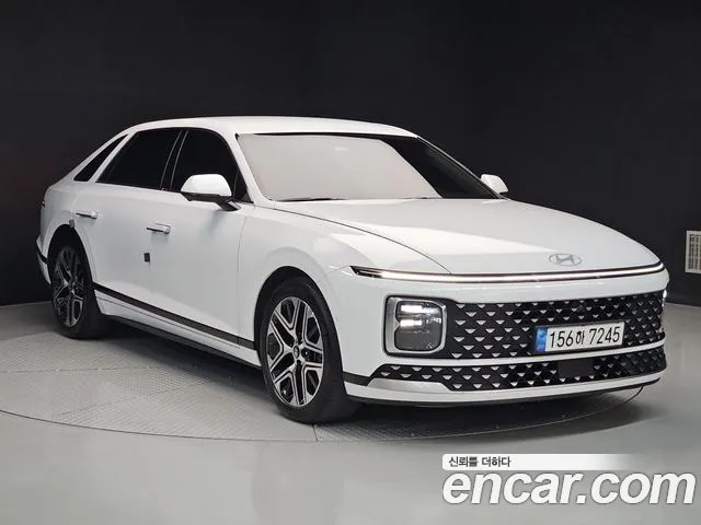 Hyundai Grandeur Grandeur (GN7) 2.5 Бензин 2WD — Фото автомобиля 2