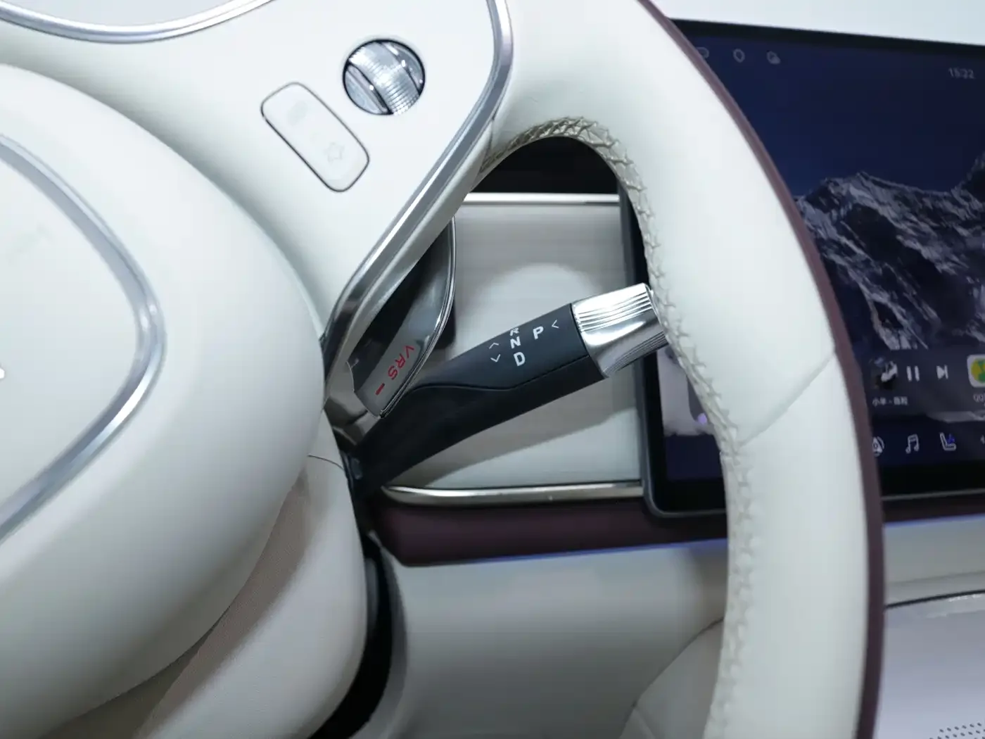 Voyah Auto Voyah Zhiyin 2025 Base — Фото автомобиля 13