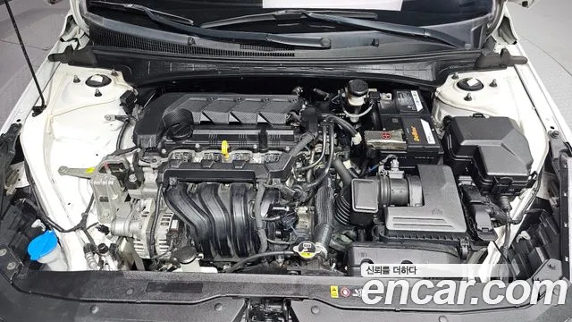Hyundai Avante CN7 — Фото автомобиля 6