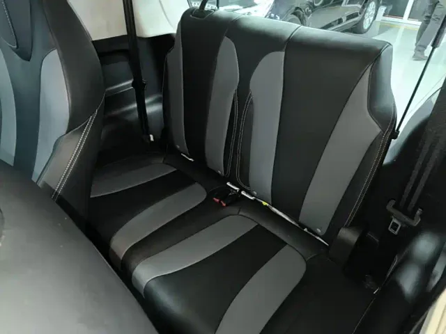 Roewe Clever — Фото автомобиля 16
