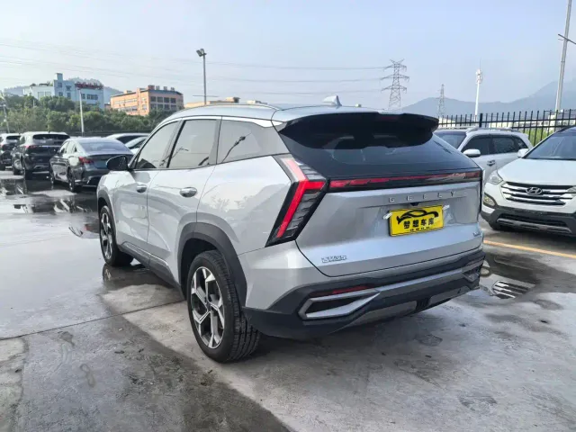 Geely Boyue L — Фото автомобиля 4