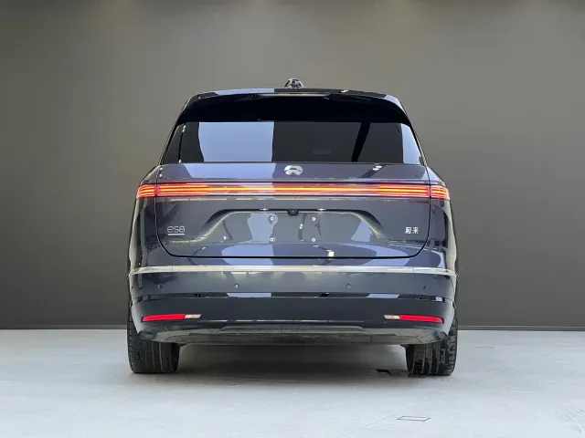 Nio ES8 — Фото автомобиля 4