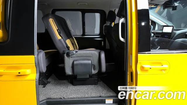 Hyundai Staria Staria L3.5 Школьный автобус — Фото автомобиля 10