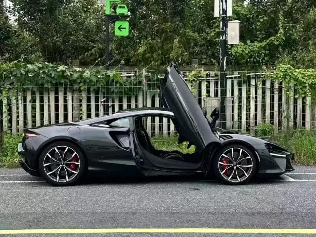 McLaren Artura — Фото автомобиля 3