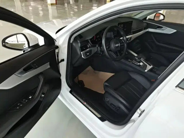 Audi A4L — Фото автомобиля 15