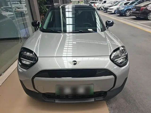 MINI Electric MINI ACEMAN — Фото автомобиля 2
