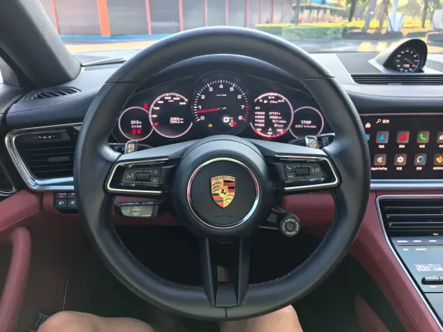 Porsche Panamera — Фото автомобиля 15