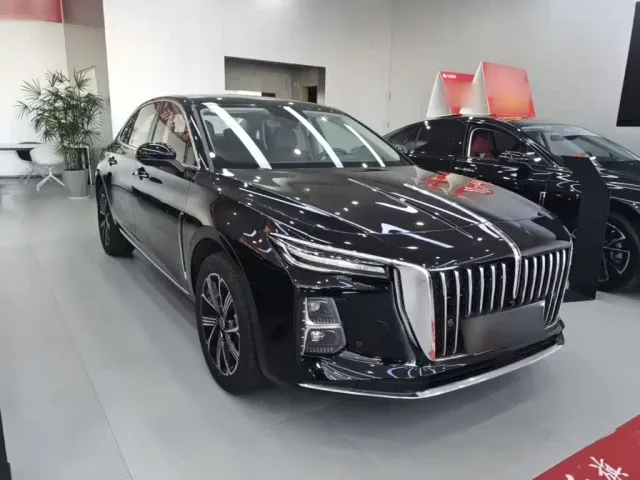 Hongqi H5 PHEV — Фото автомобиля 3