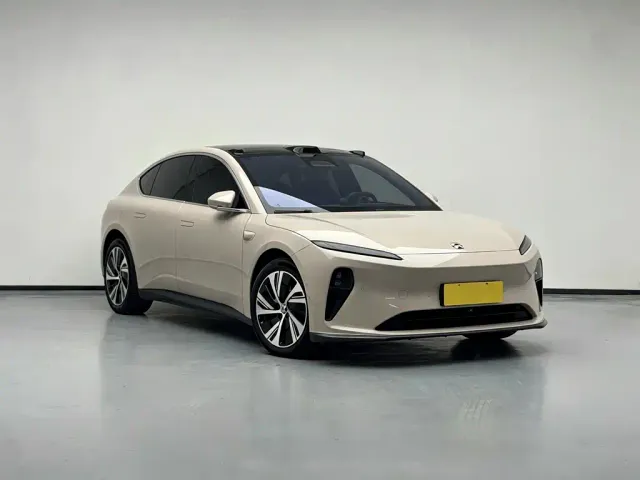 Nio ET5 — Фото автомобиля 2