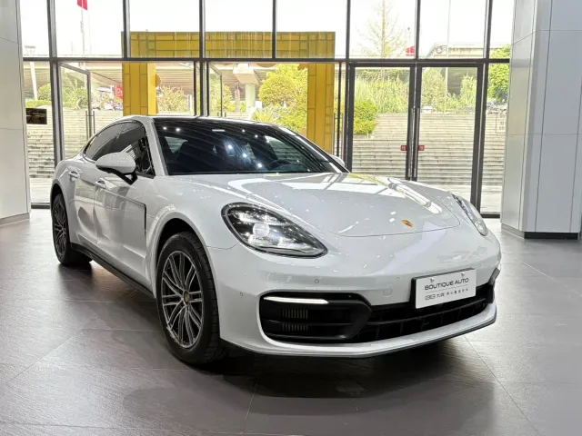 Porsche Panamera — Фото автомобиля 3