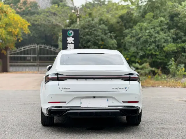 Geely Xingrui — Фото автомобиля 5
