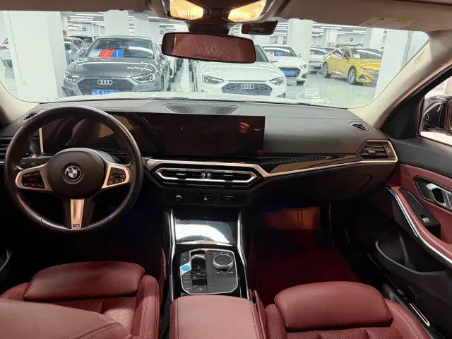 BMW i3 — Фото автомобиля 4