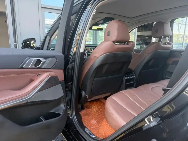 BMW X5 — Фото автомобиля 6