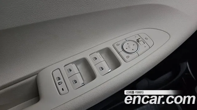 Hyundai Grandeur (New) Hybrid — Фото автомобиля 17