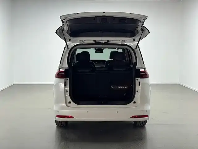 GAC Trumpchi M6 — Фото автомобиля 12