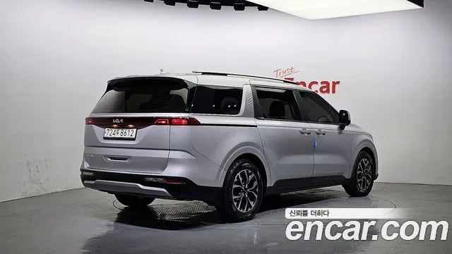Kia Canival Carnival 4 поколение Бензин 11 мест Prestige — Фото автомобиля 2