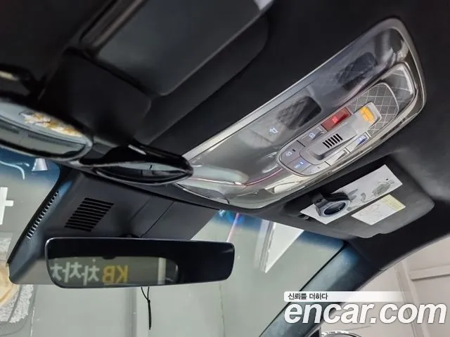 Genesis GV70 — Фото автомобиля 17