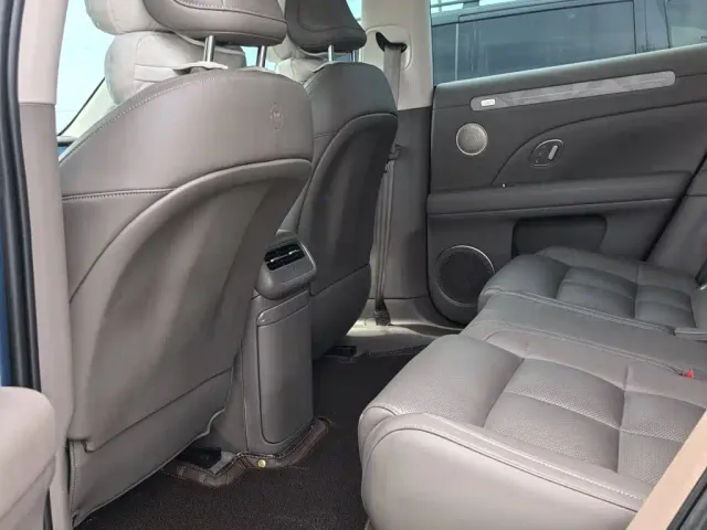 IM Motors LS6 — Фото автомобиля 14