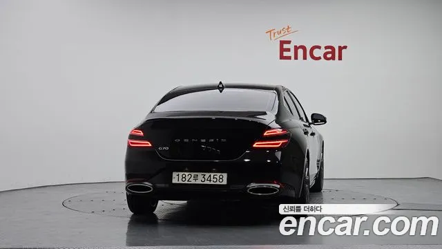 Genesis G70 New — Фото автомобиля 4