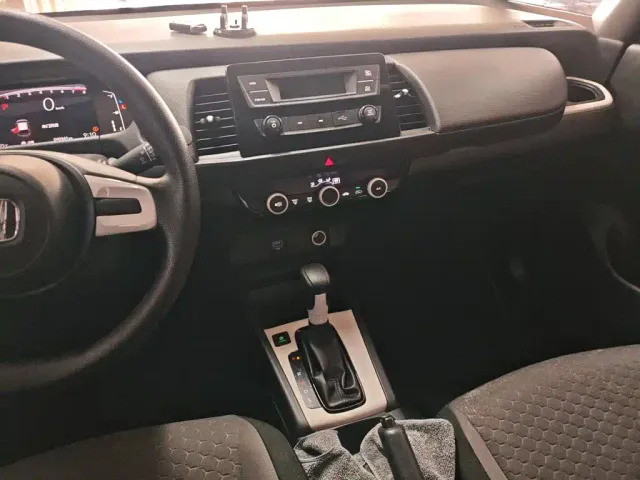 Honda Fit — Фото автомобиля 8