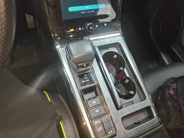 Roewe RX5 — Фото автомобиля 13