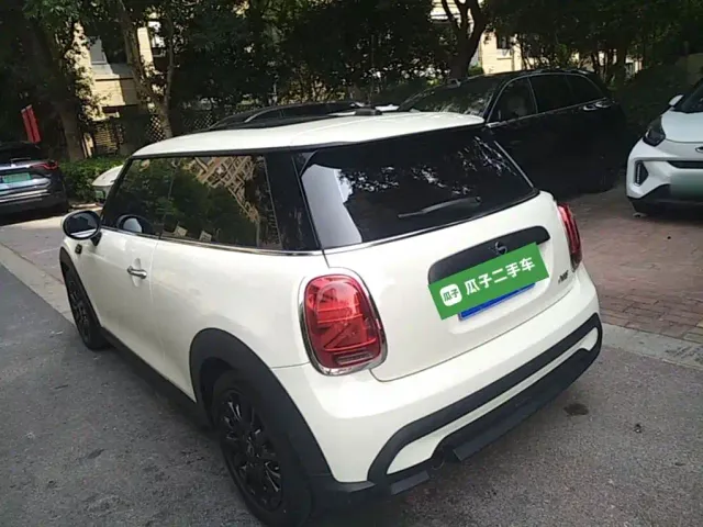 MINI Hatch — Фото автомобиля 4