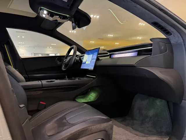 Lotus Emeya — Фото автомобиля 12