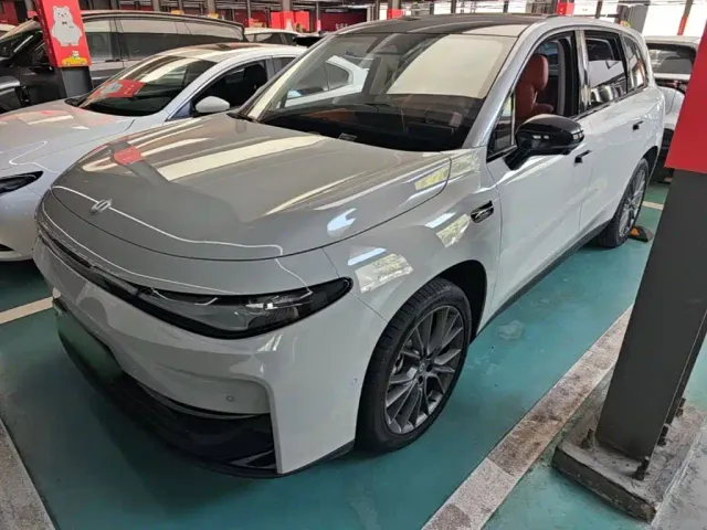 Фотография автомобиля — Leapmotor C10