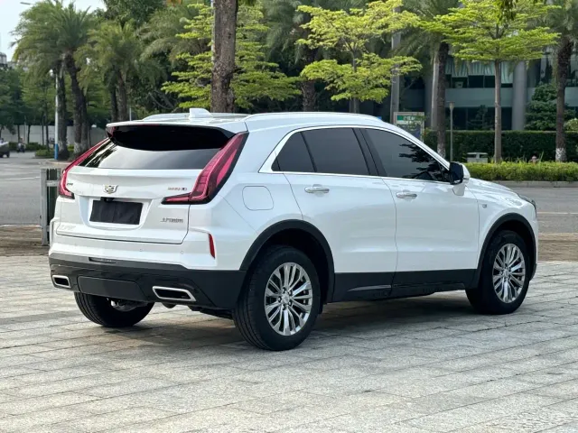 Cadillac XT4 — Фото автомобиля 6