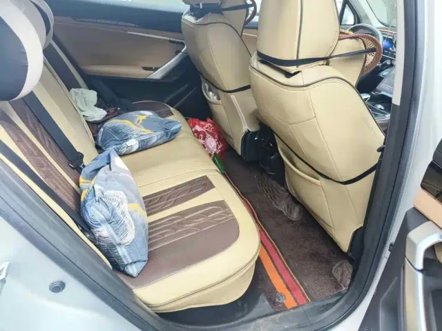 Geely Boyue L — Фото автомобиля 11