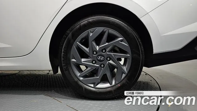 Hyundai Avante CN7 — Фото автомобиля 6