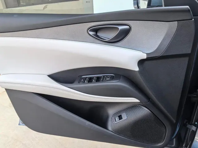 BYD Seal 06 — Фото автомобиля 10