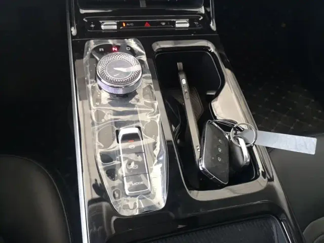 Wuling Starlight — Фото автомобиля 13