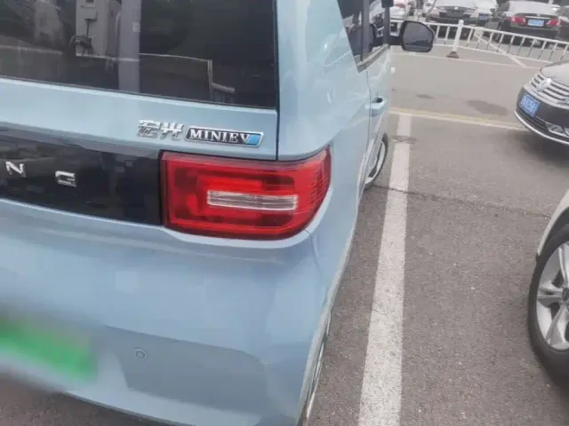 Wuling Hongguang Mini EV — Фото автомобиля 7