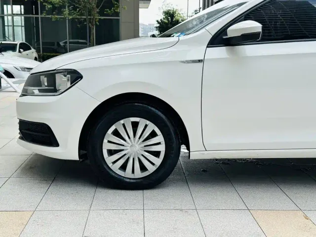 Volkswagen Santana — Фото автомобиля 21