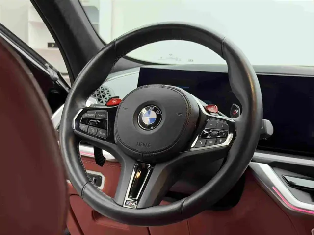 BMW XM — Фото автомобиля 13