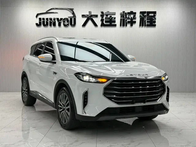 Jetour X70 Plus — Фото автомобиля 3