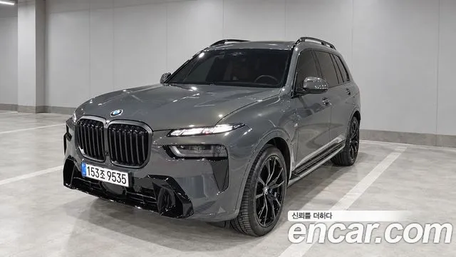 Фотография автомобиля — BMW X7 G07