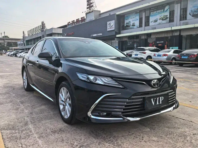 Toyota Camry — Фото автомобиля 3
