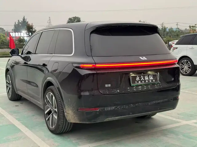 Li Auto L9 — Фото автомобиля 6