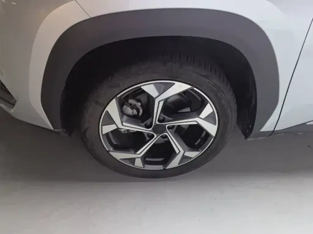Geely Boyue L — Фото автомобиля 22