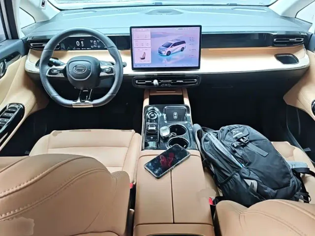 GAC Trumpchi E8 — Фото автомобиля 9