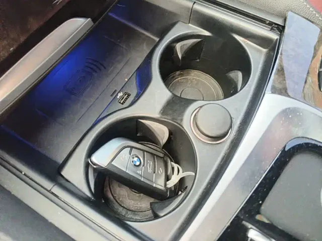BMW 5 Series — Фото автомобиля 12