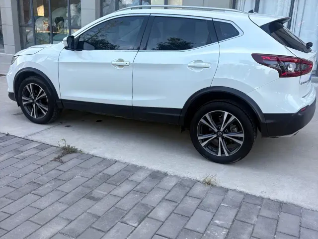 Nissan Qashqai — Фото автомобиля 5