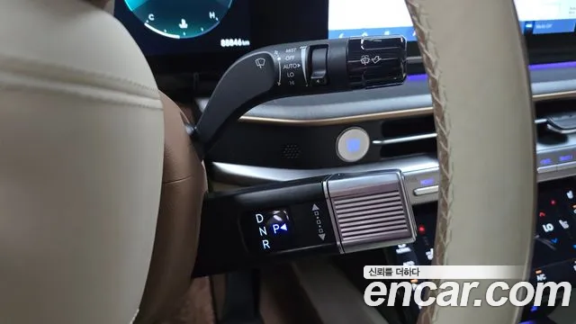 Hyundai Grandeur Grandeur (GN7) 2.5 Бензин 2WD — Фото автомобиля 8