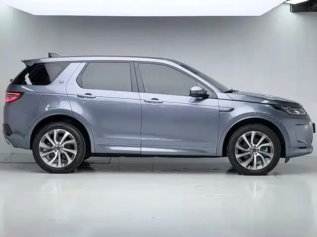 Land Rover Discovery Sport — Фото автомобиля 9