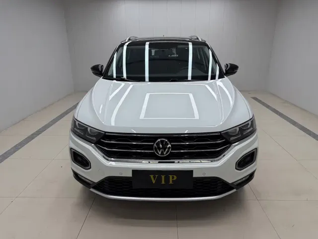 Volkswagen T-Roc — Фото автомобиля 2