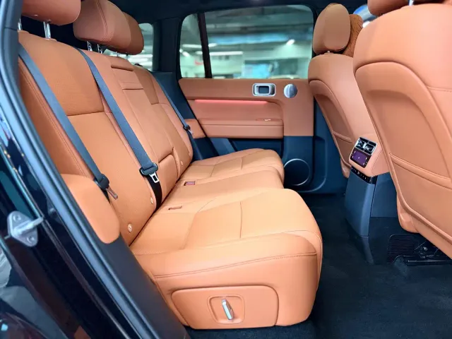 Li Auto L6 — Фото автомобиля 11