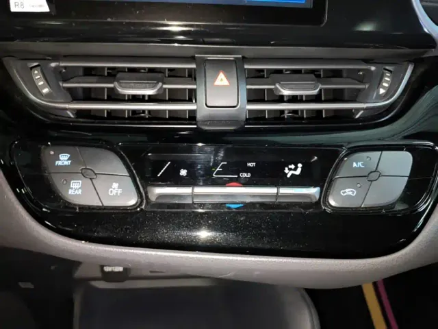Toyota IZOA — Фото автомобиля 12